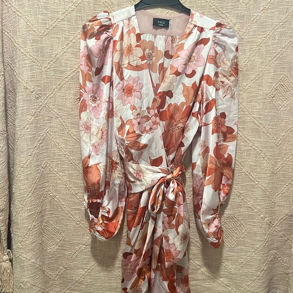 Vici Woman’s Wrap Dress Pink/Red Size Large